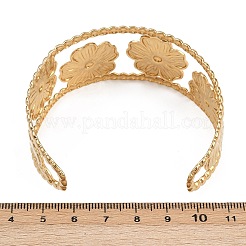 女性用304ステンレススチールカフバングル  ゴールド  花  1-1/8インチ（2.9cm）  内径：2-1/2インチ（6.3cm）&nbsp;BJEW-D363-05A-G