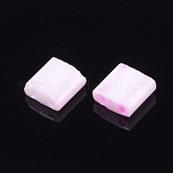 2穴不透明ガラスシードビーズ  光沢のある  染め  正方形  パールピンク  5x4.5~5.5x2~2.5mm  穴：0.5~0.8mm&nbsp;SEED-S023-07C