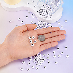 500個のアクリル横穴レタービーズ  フラットラウンド  文字.e  7x4mm  穴：1mm  500pc&nbsp;OACR-YS0001-03E