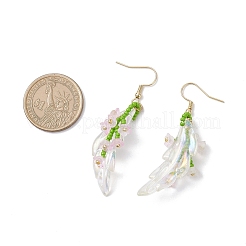手作りのガラスシードビーズのダングルイヤリング  アクリルと  ゴールドカラー  ユリの花の枝  パールピンク  62x14~20mm&nbsp;EJEW-MZ00546-01