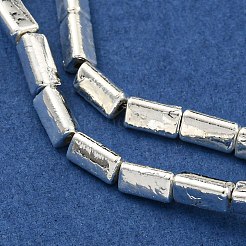 電気めっき合成非磁性ヘマタイト ビーズ 連売り  三角形  銀メッキ  5x2.5~3x2.5~3mm  穴：0.7mm  約88個/連  16.06''（40.8センチメートル）&nbsp;G-I360-L01-03