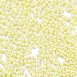 焼付塗装ガラスシードビーズ  ピーナッツ  レモンシフォン  2x4.5x2mm  穴：0.8~0.9mm  約15000個/ポンド&nbsp;SEED-A033-05E