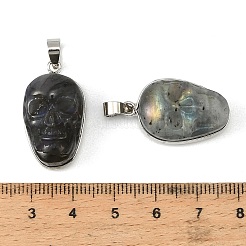 ハロウィン 天然ラブラドライト彫刻ペンダント  真鍮製のベゼル付きスカルチャーム  プラチナ  26x16x10mm  穴：4.5x6mm&nbsp;G-D102-03P