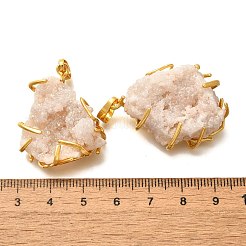 電気メッキ天然石ドゥルージー瑪瑙ペンダント  真鍮製の金具が付いたナゲットチャーム  ラックめっき  ゴールドカラー  長持ちメッキ  鉛フリー＆カドミウムフリー  ABカラーメッキ  31~37.5x24.5~29x8.5~17mm  穴：8x5mm&nbsp;G-K338-45G-04