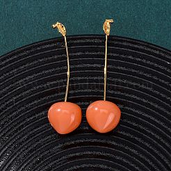 フルーツ真鍮樹脂スタッドピアス  ゴールドカラー  桃  44x14mm&nbsp;EJEW-A140-03A-G