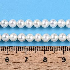 天然養殖淡水パールビーズ連売り  ラウンド  乳白色  4.5~5mm  穴：0.5mm  約91個/連  15.55~15.75インチ（39.5~40cm）&nbsp;PEAR-N016-04B