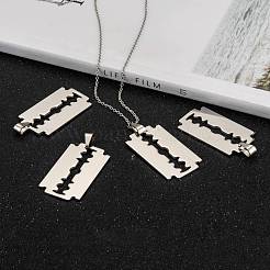 変色しにくい201ステンレススチールブレードペンダント  ステンレス鋼色  41.5x23.5x1.5mm  穴：4x9mm&nbsp;STAS-I032-069B