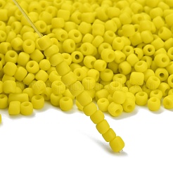 曇りガラスシードビーズ6/0個  ラウンド  きいろ  4~5x2.5~5mm  穴：1mm  約4500個/袋  440~450 G /袋&nbsp;SEED-R029-4mm-A04