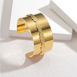 304ステンレススチール製カフバングル  女性用プレーンバングル  18KGP本金メッキ  1-1/4インチ（3.15cm）  内径：2-1/2インチ（6.25cm）&nbsp;BJEW-M082-05G