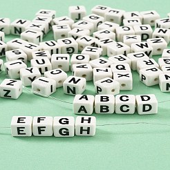 磁器ビーズ20個  文字のある正方形  文字Q  8.5x8.5x8.5mm  穴：1.6mm&nbsp;PORC-FS0001-08Q