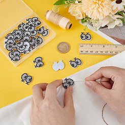 50個のアイホットフィックスラインストーン縫い付けパッチ  ドレスシューズ衣服装飾  ブラック  20x23.5x2.5mm&nbsp;DIY-FG0007-30
