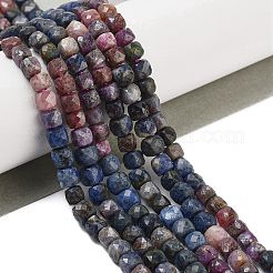 天然赤コランダム/ルビーおよびサファイアビーズ連売り  多面カット  キューブ  4.5~5x4.5~5x4.5~5mm  穴：0.7mm  約82~85個/連  15.16~15.55''（38.5~39.5センチメートル）&nbsp;G-H042-A51-03