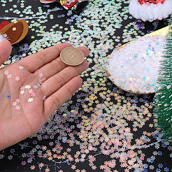 50gのクリスマスプラスチックスノーフレークスパンコール  ネイルアートの装飾の付属品  ミックスカラー  5x4x0.4mm&nbsp;MRMJ-CY0001-04