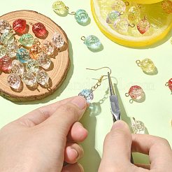 50個透明スプレー塗装ガラスペンダント  金メッキ鉄線巻きパーツと金箔付き  イチゴのチャーム  ミックスカラー  17x11.5x11mm  穴：1.8mm&nbsp;GLAA-CJ0002-23
