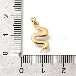 真鍮製マイクロパヴェキュービックジルコニアペンダント  スネークチャーム  18KGP本金メッキ  18.5x9x2.5mm  穴：1mm&nbsp;KK-K294-17G-02