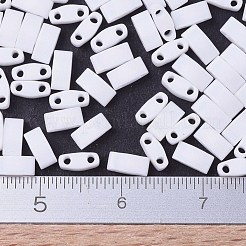 MIYUKIハーフティラビーズ  日本製シードビーズ  2の穴  （htl402fr）ユニコーンマットホワイトab  5x2.3x1.9mm  穴：0.8mm  約2500個/100g&nbsp;SEED-J020-HTL0402FR