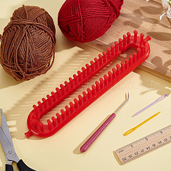 楕円形のプラスチック製ロング編み機  スカーフ編み物 手作りツールキット  レッド  26x5.1x1.2cm&nbsp;DIY-WH0591-593