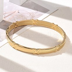 304ステンレススチール製ヒンジ付きカフバングル  クロス  18KGP本金メッキ  内径：1.97インチ（5cm）x2.36インチ（6cm）&nbsp;SA-CBAB92B-19G