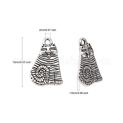 チベット風合金子猫ペンダント  鉛フリー＆カドミウムフリー  漫画猫の形  アンティークシルバー  約13 mm幅  長さ20.5mm  厚さ1.6mm  穴：2mm&nbsp;X-LF0115Y