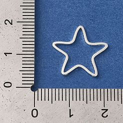 真鍮製フレームコネクター  鉛フリー＆カドミウムフリー  スター  925銀メッキ  15.5x16x1mm  内径：11x13.5mm&nbsp;KK-K383-09C-S