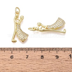 バレンタインデーの真鍮マイクロパヴェクリアキュービックジルコニアペンダント  踊るカップルのチャーム  16KGP本金メッキ  23x11x3.5mm  穴：3mm  丸カン：5x0.8ミリ  3mm内径&nbsp;KK-Q072-11G