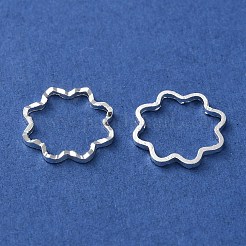 真鍮製フレームコネクター  カドミウムフリー＆鉛フリー  テクスチャードフラワー  925銀メッキ  11.5x11.5x1mm  内径：10.5x10.5mm&nbsp;LS-KK-F880-17S-02