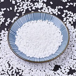 MIYUKIハーフティラビーズ  日本製シードビーズ  2の穴  （htl402f）マットホワイト  5x2.3x1.9mm  穴：0.8mm  約12500個/500g&nbsp;SEED-MY05-HTL0402F