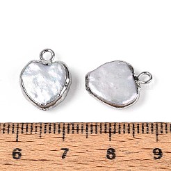 バロック天然ケシパールペンダント  ハートチャーム  真鍮のループを有します  プラチナ  13~15x11~12x3~5mm  穴：1.8mm&nbsp;PEAR-P004-25P
