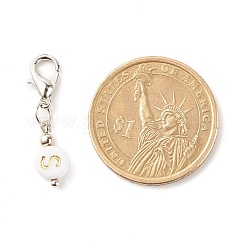 メッキアクリルパーツ装飾  亜鉛合金カニカンと鉄のパーツ  アルファベット付きのフラットラウンド  ホワイト  28mm  26個/セット&nbsp;HJEW-JM00627