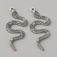 チベット風合金ビッグサイズペンダントトップ  スネークチャーム  アンティークシルバー  53.5x24x3.5mm  穴：2.5mm&nbsp;FIND-WH0129-47AS