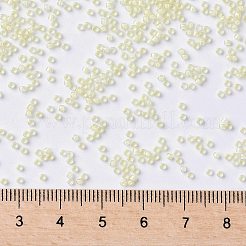 TOHOラウンドシードビーズ  日本製シードビーズ  （内側182)色光沢クリスタルソフトイエロー  15/0  1.5mm  穴：0.7mm  約3000個/10g&nbsp;X-SEED-TR15-0182