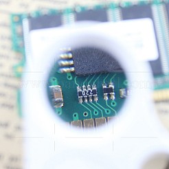 ABSプラスチック携帯用拡大鏡  LEDライト付き  合金パーツ  アクリル光学レンズ  ホワイト  倍率：30倍  レンズ：17.5mm  倍率：60倍  レンズ：8.8mm  52x41x28mm&nbsp;TOOL-I004-03