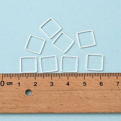 スクエア真鍮製フレームコネクター  銀色のメッキ  10x10x1mm&nbsp;X-EC03010mm-S