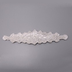ホットラインストーン  パッチにアイロン  結婚式のテーマ  ドレスシューズ衣服装飾  花  クリスタル  308x75x8mm&nbsp;DIY-WH0259-79
