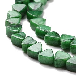 天然石方解石ビーズ連売り  染め  三角形  濃い緑  5.5x6x3.5mm  穴：0.8mm  約81個/連  15.94インチ（40.5cm）&nbsp;G-G852-01C