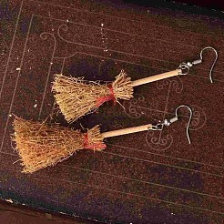 ハロウィーンのほうきの木製ダングルイヤリング  プラチナ  砂茶色  83x25mm&nbsp;FS-WGC7667-01