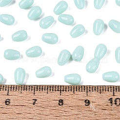 不透明なガラスビーズ  ティアドロップ  淡いターコイズ  6x4x4mm  穴：1mm  約6666個/1000g&nbsp;GLAA-Q113-01A-C02