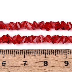 透明ガラスビーズ連売り  三角形  多面カット  レッド  3~3.5x4~4.5x4~4.5mm  穴：0.8mm  約121~131個/連  14.37~15.35インチ（36.5~39cm）&nbsp;LS-GLAA-N018-4mm-06
