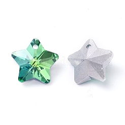 多面的なガラスペンダントを電気  バックメッキ  スター  グリーン  13x13.5x7.5mm  穴：1.2mm&nbsp;GLAA-TAC0001-13