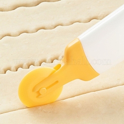 プラスチック製ペストリーカッター  キッチンツール  クッキー、パスタ、パン、ラビオリ用の多機能ペストリー仕切り  ゴールド  155x25mm&nbsp;PW-WGF8843-01