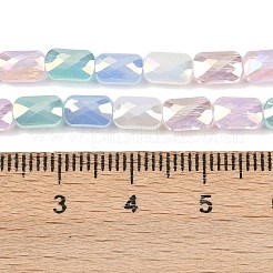 電気メッキガラスビーズセット  長方形  多面カット  グラデーションカラー  パールピンク  7x4x3.5mm  穴：1mm  約60~63個/連  16.14''~16.92''（41~43センチメートル）&nbsp;EGLA-D300-05-08