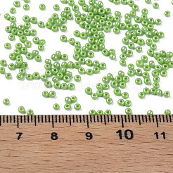 11/0 チェコ不透明ガラスシードビーズ  光沢のある  ラウンド  春の緑  2.2x1.5mm  穴：0.7mm  約500 G /袋&nbsp;SEED-N004-003B-04