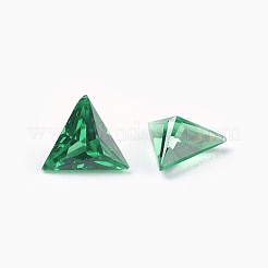 キュービックジルコニア尖底カボション  三角形  多面カット  グリーン  5x6x3mm&nbsp;ZIRC-WH0001-A07