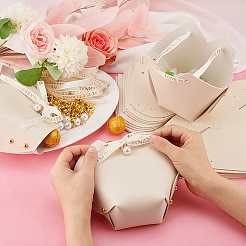 PUレザーキャンディーギフトハンドバッグ  イミテーションパールチャームとリボン付き  爪  結婚式の好意のキャンディーバッグ  ベージュ  完成品：7x5.5x13cm&nbsp;ABAG-WH0032-60A