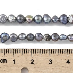 染色天然淡水パールビーズ連売り  研磨両側  グレード3a+  ブラック  4~5mm  穴：0.5mm  約39個/連  7.09''（18センチメートル）&nbsp;PEAR-A006-03B