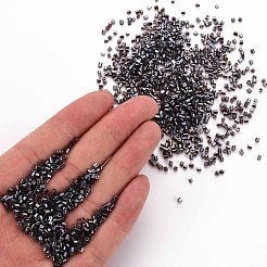 ガラス竹ビーズ  透明色光沢  ライトグレー  2.5~3x2mm  穴：0.9mm  約15000個/ポンド&nbsp;SEED-S032-11A-113