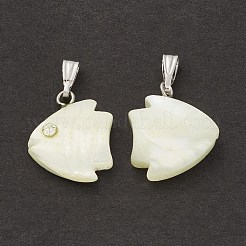 ナチュラルトロシシェル/トロカスシェルペンダント  魚のチャーム  クリスタルラインストーンとプラチナトーンの鉄パーツ付き  貝殻色  18x14x3.5mm  穴：6.5x2.5mm&nbsp;SSHEL-K027-07