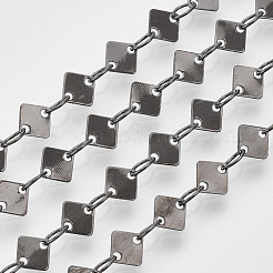 はんだ付けされた真鍮のリンクチェーン  スプールで  菱形  ガンメタ色  3.8x2.5x0.5mm  約39.37フィート（12m）/ロール&nbsp;CHC-T008-02B