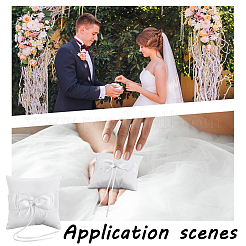 プラスチック製の真珠の花が付いた正方形のポリエステル製結婚指輪ディスプレイ枕  ホワイト  14x14x6cm&nbsp;RDIS-WH0016-24B