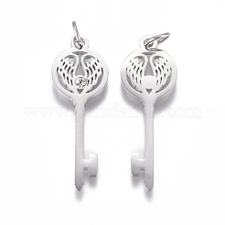 316サージカルステンレスペンダント  マイクロペーブのキュービックジルコニアと丸カン付き  長持ちメッキ  翼を持つスケルトンキー  透明  プラチナメッキ  29x10x1.5mm  穴：3mm&nbsp;STAS-L242-01P